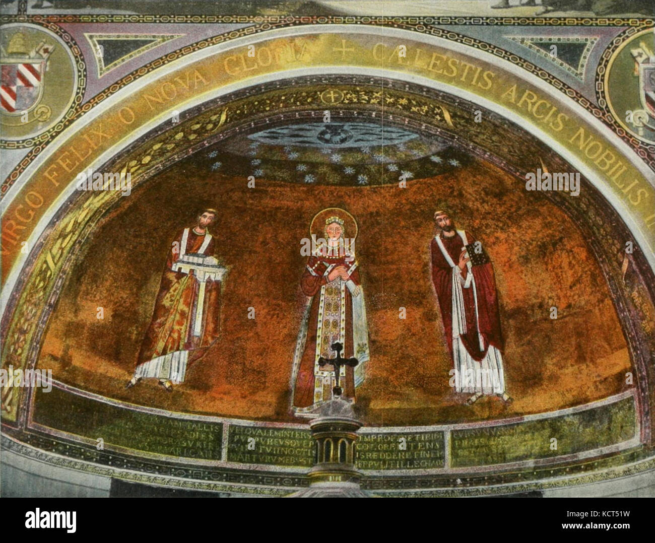 Enciclopedia Católica el ábside de la Iglesia de Santa Inés, Roma Fotografía de stock Alamy Enciclopedia Católica el ábside de la Iglesia de Santa Inés, Roma Fotografía de stock Alamy