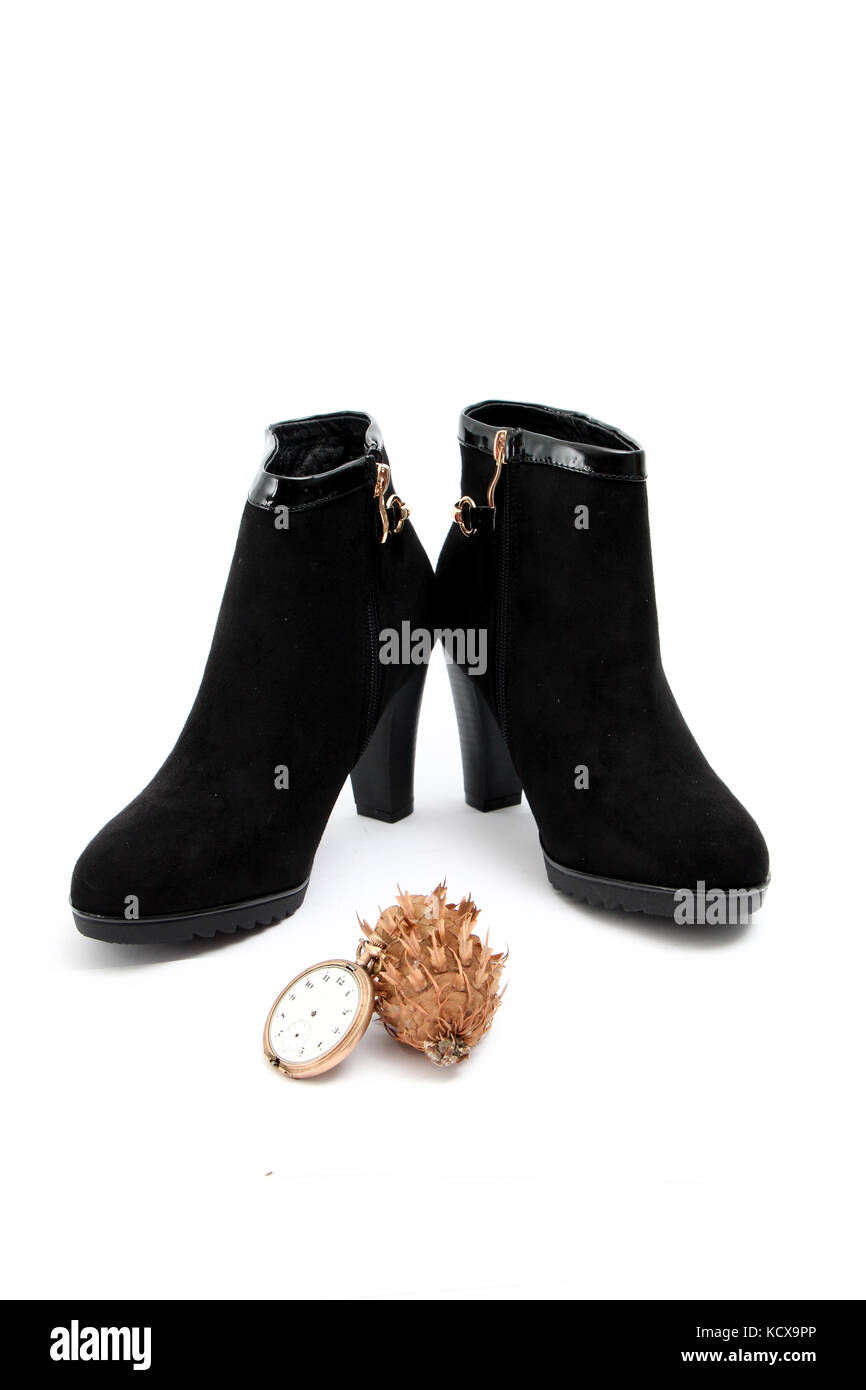 Imagen de una mujer Tacones moda boot sobre fondo blanco Fotografía de  stock - Alamy