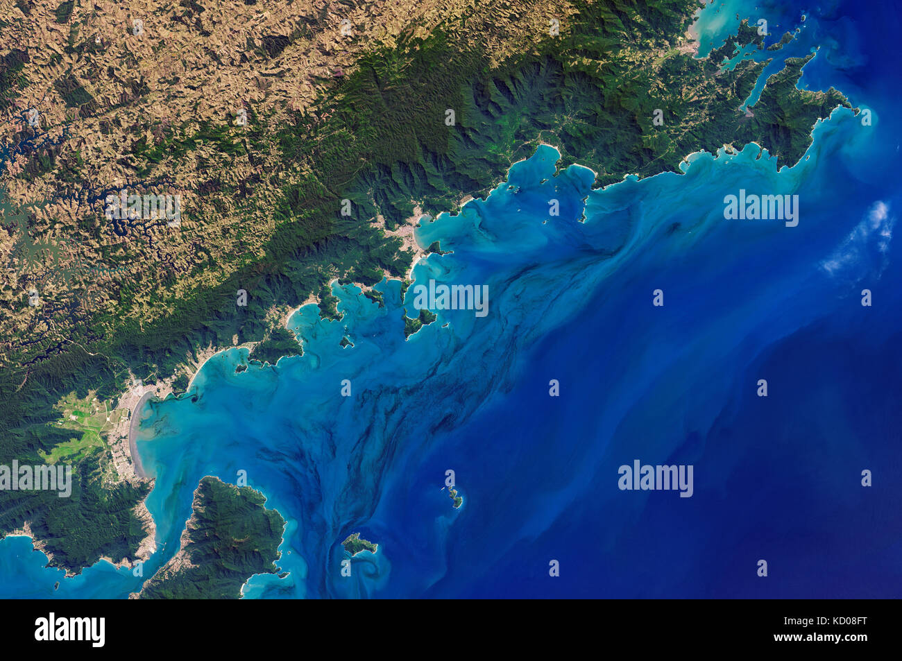 Imagen de satélite de São Paulo y el Océano Atlántico, Brasil Foto de stock