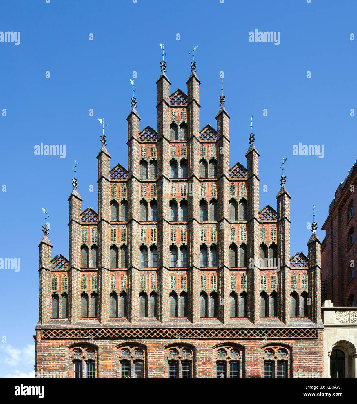 Gable, antiguo ayuntamiento, de estilo gótico de ladrillo del norte de Alemania, Hannover, Baja Sajonia, Alemania Foto de stock