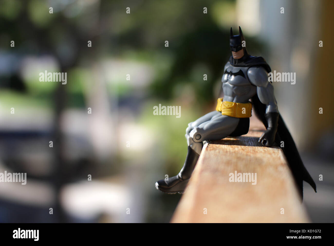 Títere de Batman en acción Fotografía de stock - Alamy