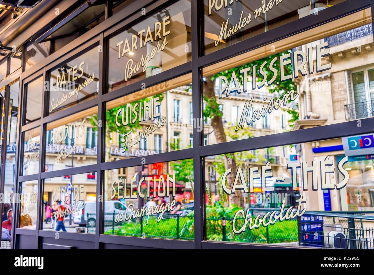 Cafe Paris cristal reflectante. Foto de stock