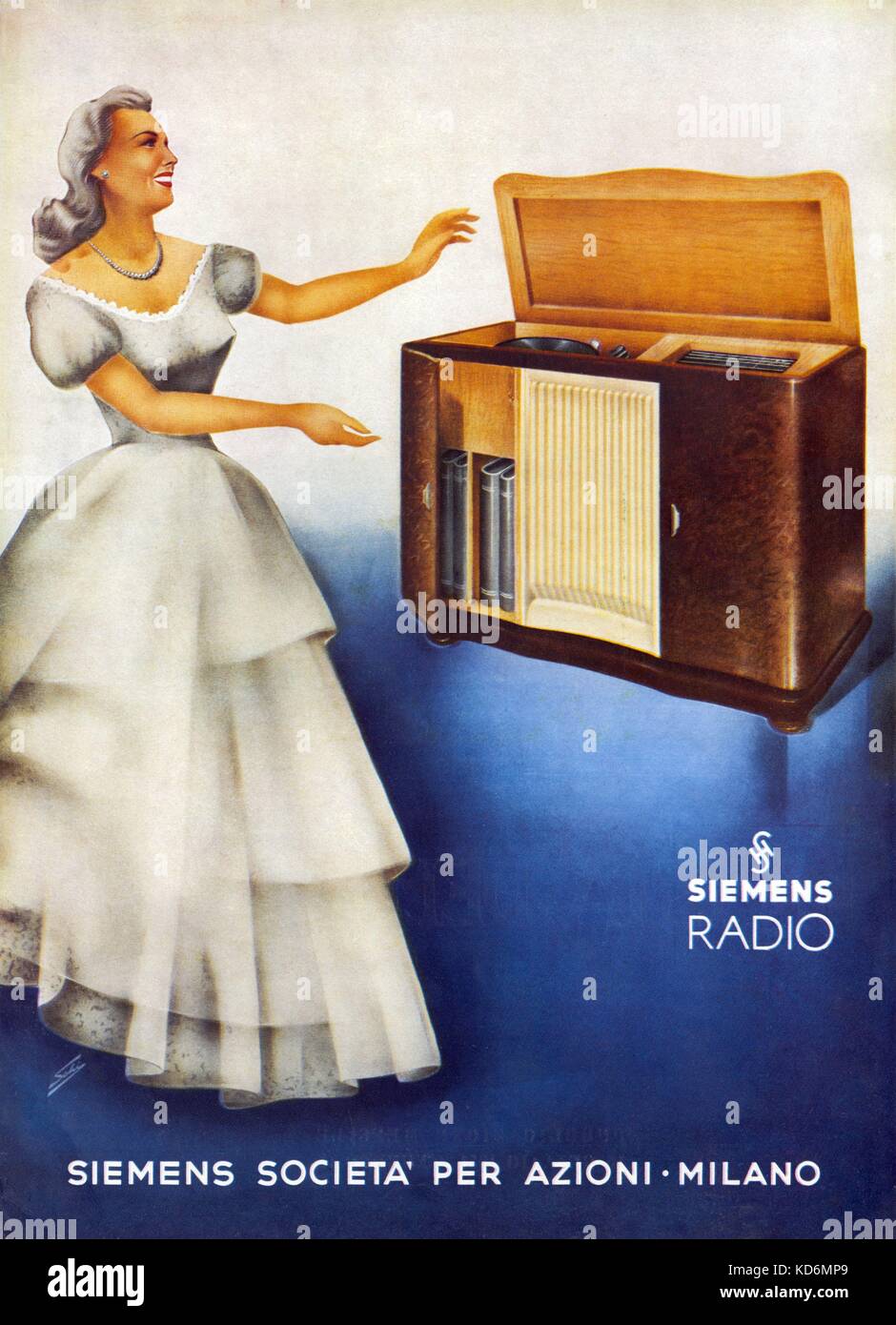 Siemens anuncio italiano para radio fonógrafo, publicada en La Scala, el 15 de enero de 1951. Equipo electrónico que consta de una combinación de un receptor de radio y un tocadiscos , también llamado radio-gramófono Foto de stock