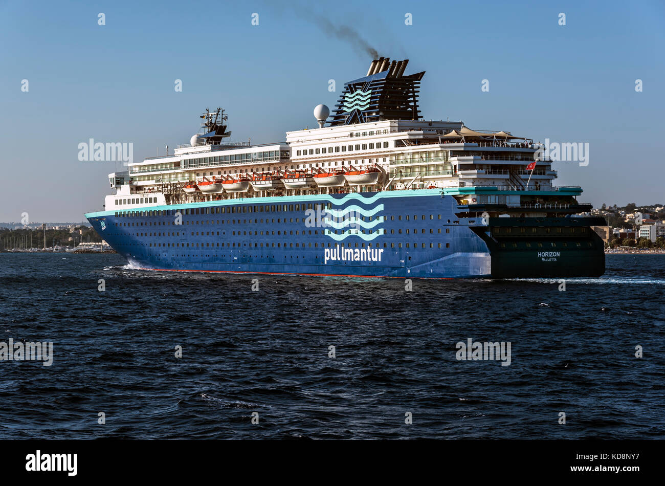 Acerca de cruceros del puerto de Rodas Fotografía de stock - Alamy