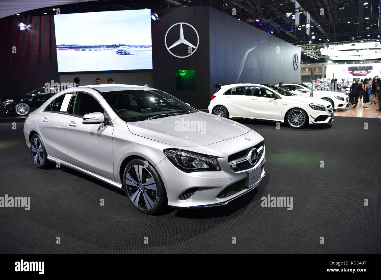 Mercedes cla 200 coupe fotografías e imágenes de alta resolución - Alamy