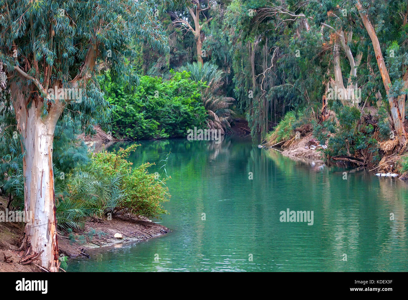 Río Jordán. el lugar donde Jesús fue bautizado Fotografía de stock - Alamy