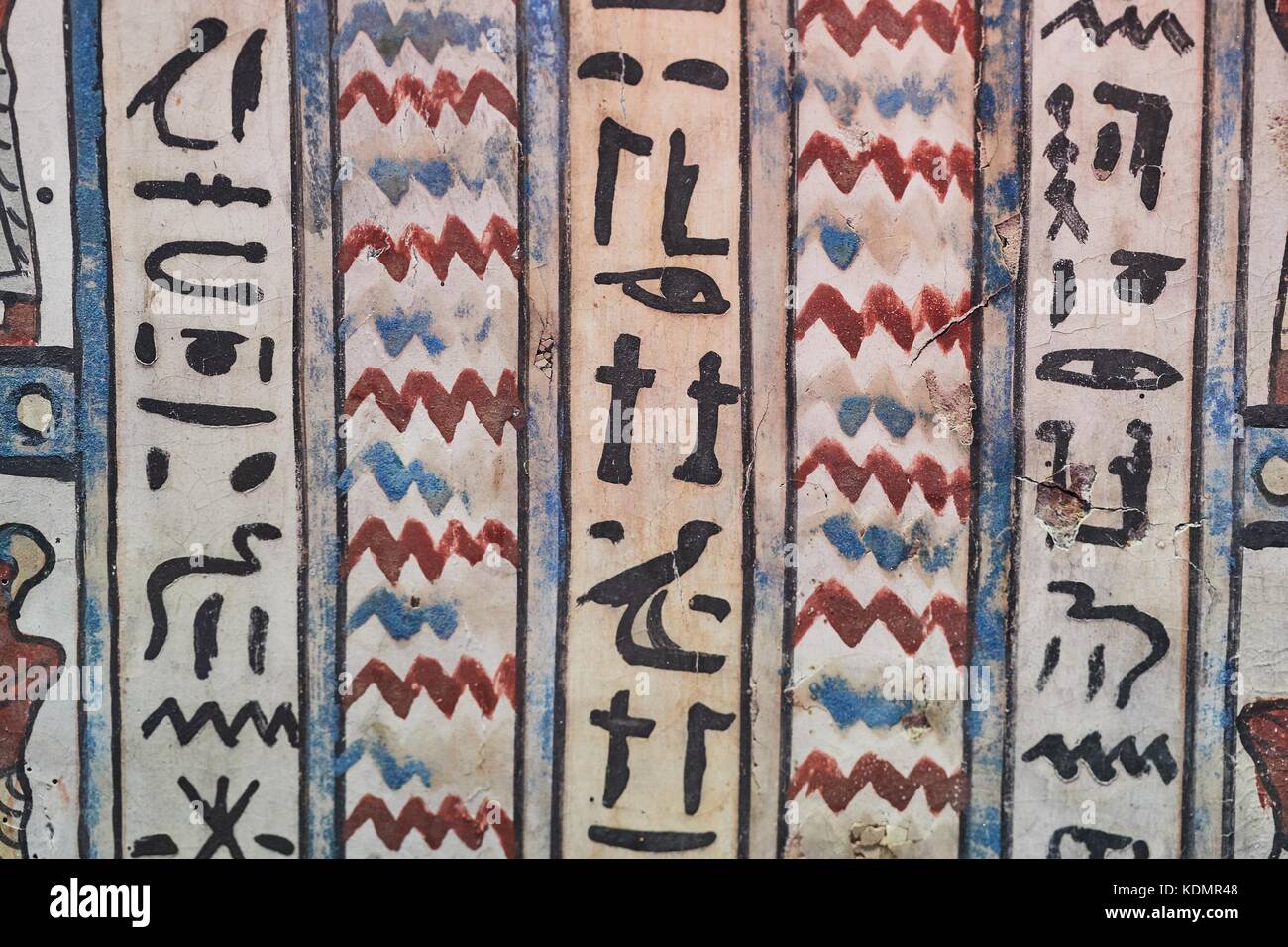 La antigua escritura jeroglífica Foto de stock