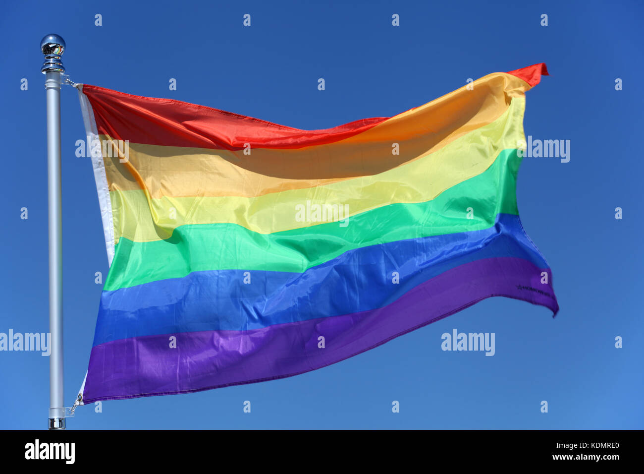 La bandera del arco iris - símbolo LGBT - Lesbianas, gays, bisexuales o personas transgénero relación, el amor o la sexualidad Foto de stock