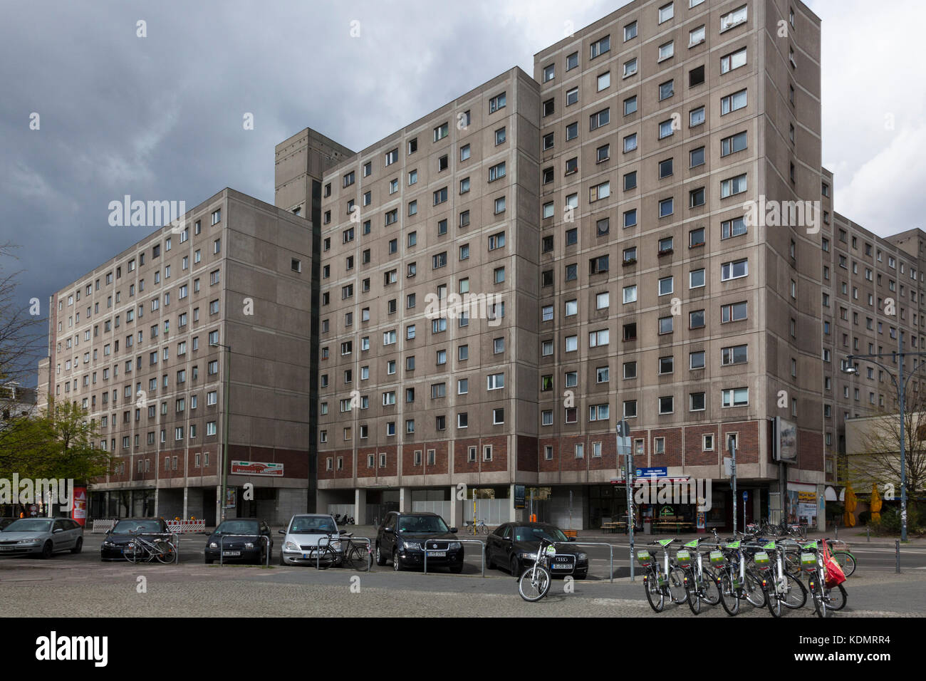 Bloque de viviendas de la posguerra, Berlín, Alemania Foto de stock