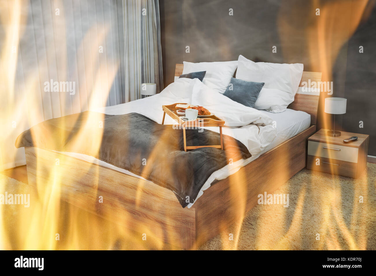 Lubricar Sumergir máquina Fuego de la cama fotografías e imágenes de alta resolución - Alamy