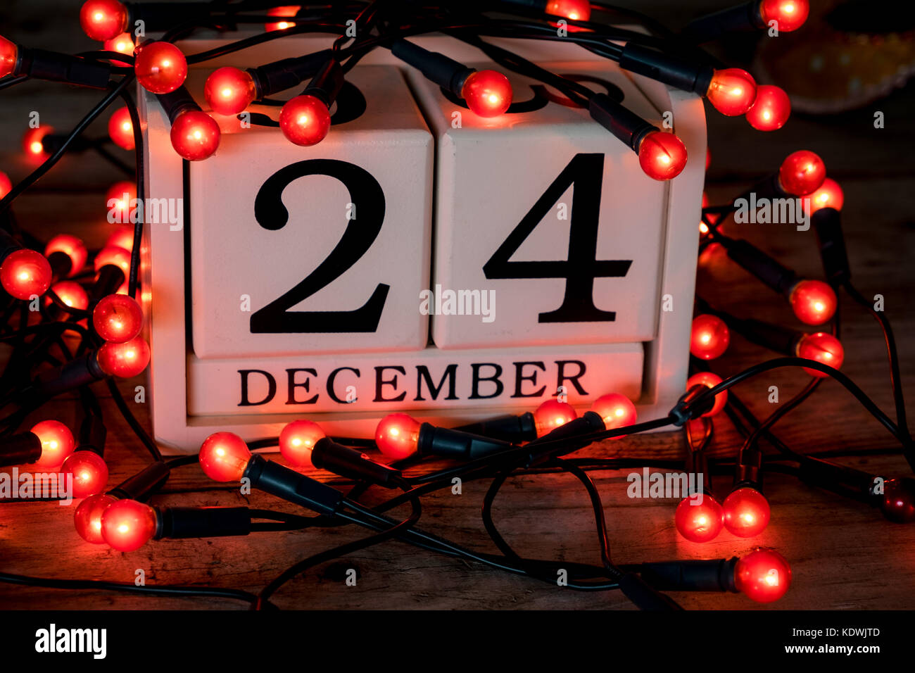 En la víspera de Navidad el 24 de diciembre fecha en el calendario Foto de stock