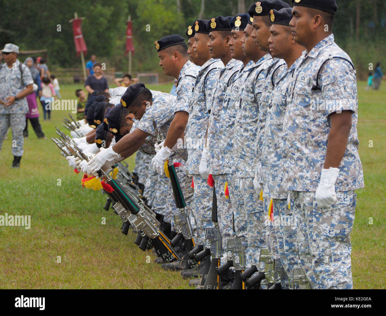 Exposición de perforación silenciosa por la Marina Real de Malasia desde Lumut equipo base en Malasia. Foto de stock