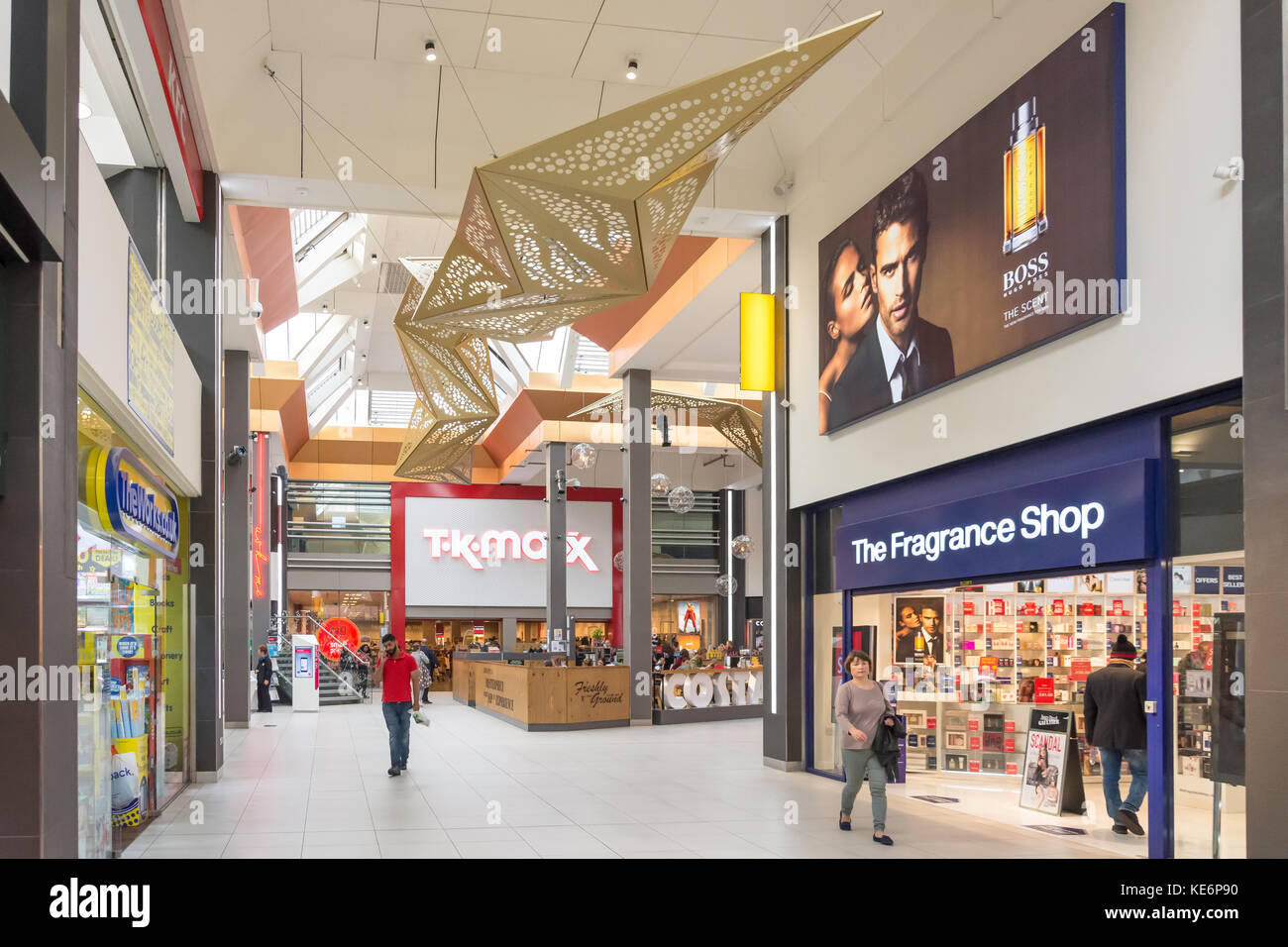 Interior del Mall Shopping Center, High Street, Walthamstow, London Borough  of Waltham Forest, Greater London, England, Reino Unido Fotografía de stock  - Alamy