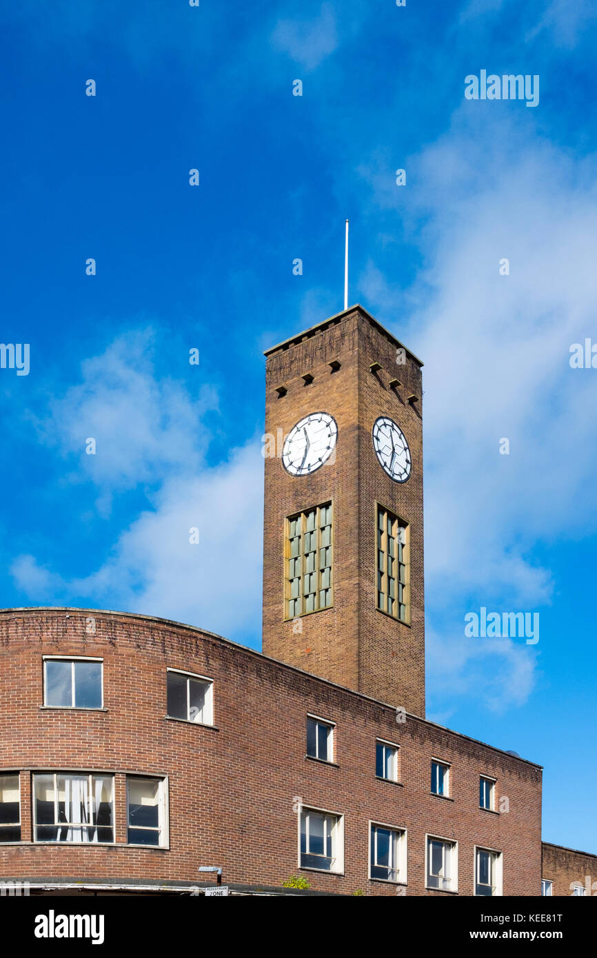 Torre del reloj, ahora demolida en Crewe Cheshire Reino Unido Foto de stock