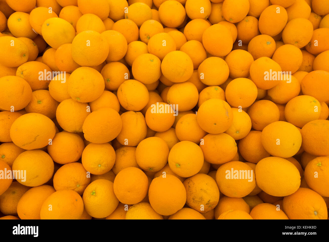 Pila de naranjas Foto de stock
