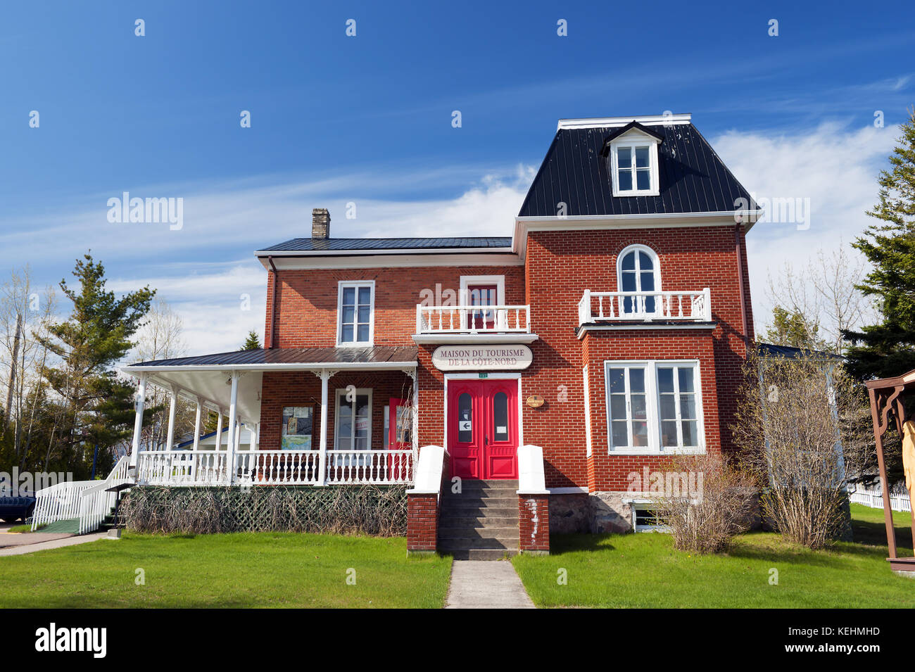 Maison du tourisme (oficina de información turística), Tadoussac, provincia de Quebec, Canadá. Foto de stock