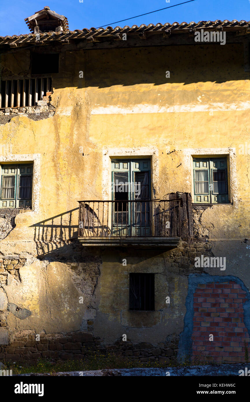 Arquitectura tradicional vasco Orozko Biskaia cerca en la región vasca del Norte de España Foto de stock