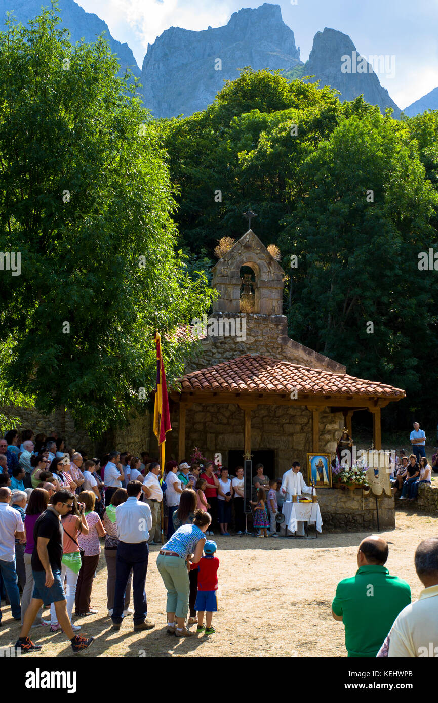 Foto de Ermita de Corona en Posada de Valdeón, León