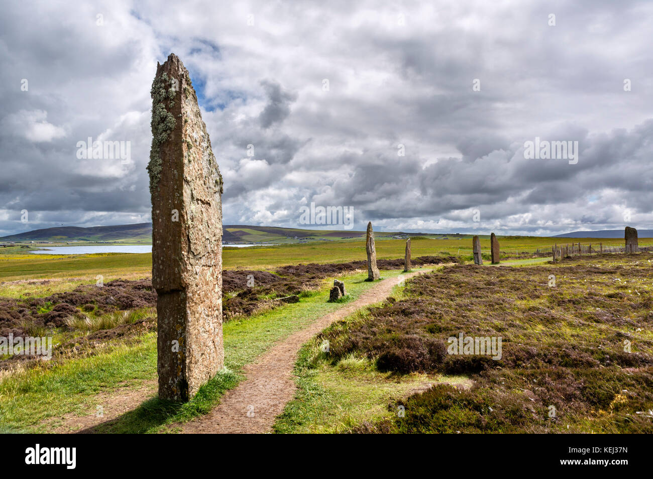 Anillo de Brodgar, las Islas Orcadas. Círculo de piedra neolítica, que datan de alrededor de 2000 a 2500, Continental, las Islas Orcadas, Escocia, Reino Unido Foto de stock