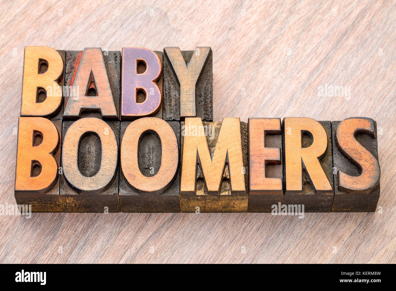 Los baby boomers palabra abstracta en vintage tipografía tipo de madera Foto de stock