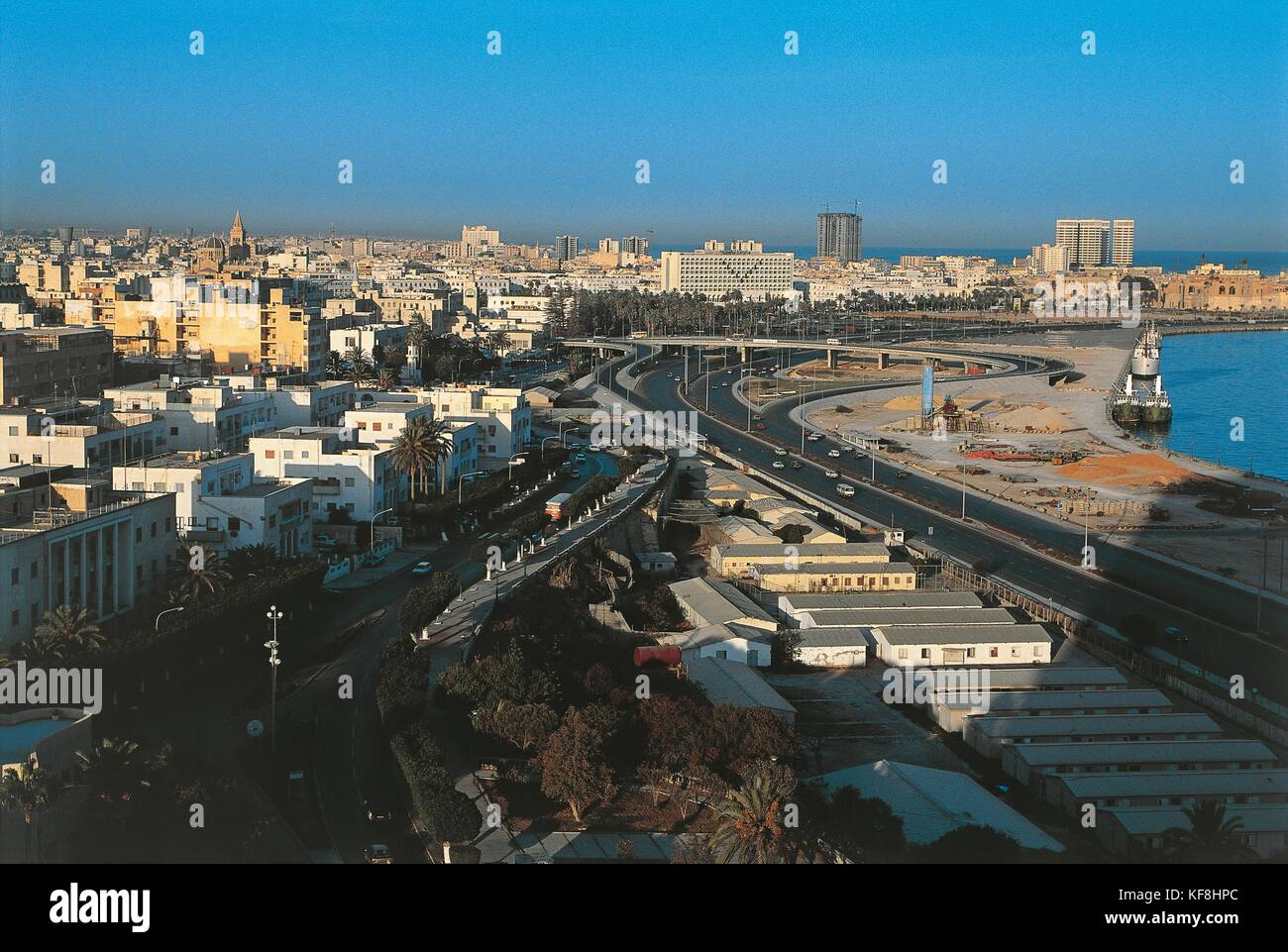Trípoli Trípoli, Libia, vista de la ciudad y el puerto Fotografía de stock  - Alamy