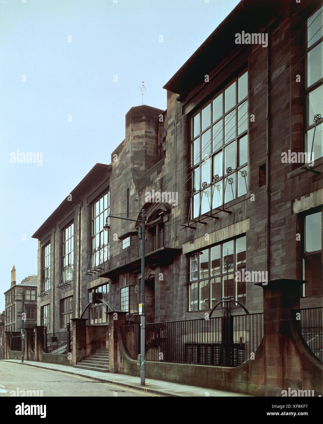 Escocia Glasgow Charles Rennie Mackintosh 1868/1928 de la fachada de la escuela de arte de Glasgow 1897/99 Foto de stock