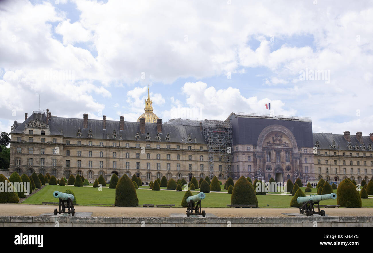 París, Francia- Mayo 01, 2017: Vista del museo de historia contemporánea Foto de stock