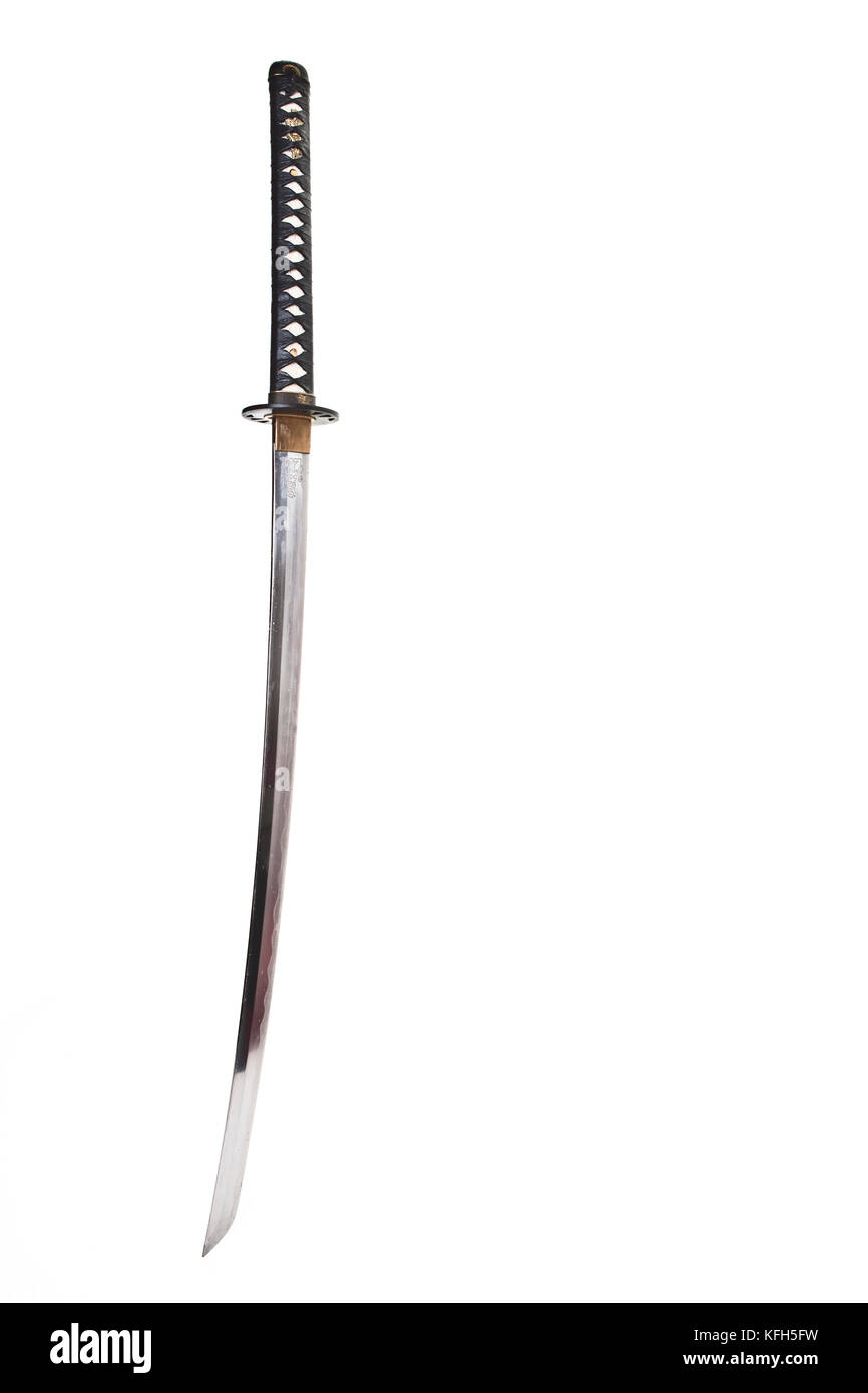 Detalle de la hoja de acero muy afilada en una espada samurai japonés o  Katana. La cuchilla tiene que ser constantemente para proteger contra  oxidizatio encerado Fotografía de stock - Alamy