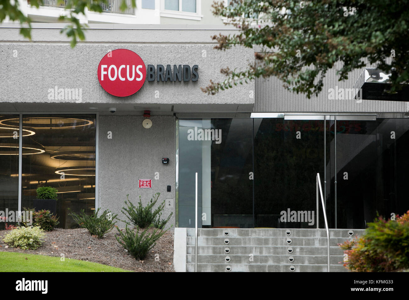 Un logotipo firmar fuera de la sede de focus marcas en Atlanta, Georgia, el 7 de octubre de 2017. Foto de stock