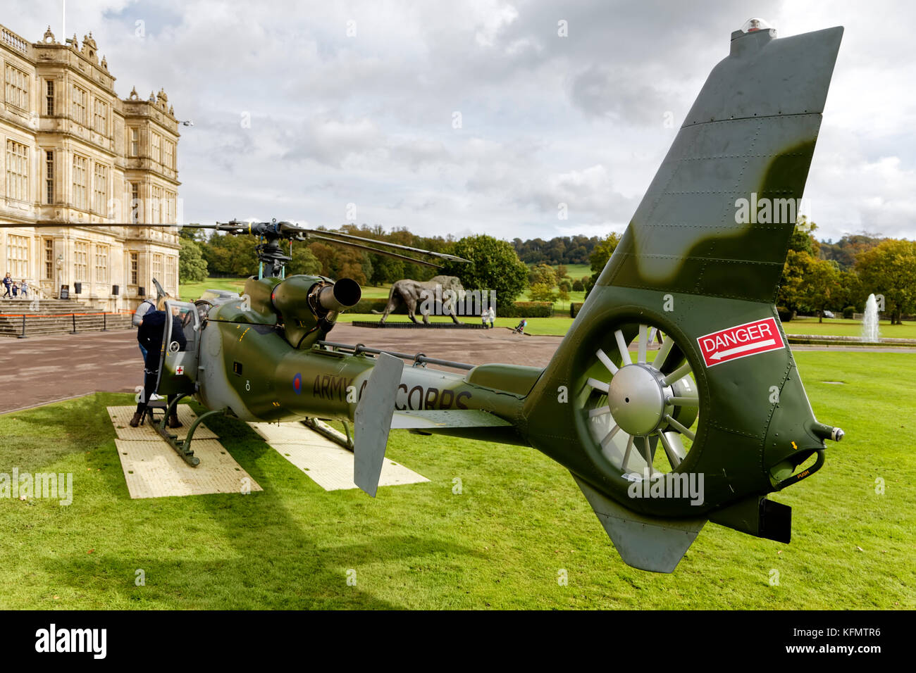 Un cuerpo de aire del Ejército Británico Westland Gazelle AH.1 en exhibición en el helicóptero militar Longleat espectacular 2017 Foto de stock