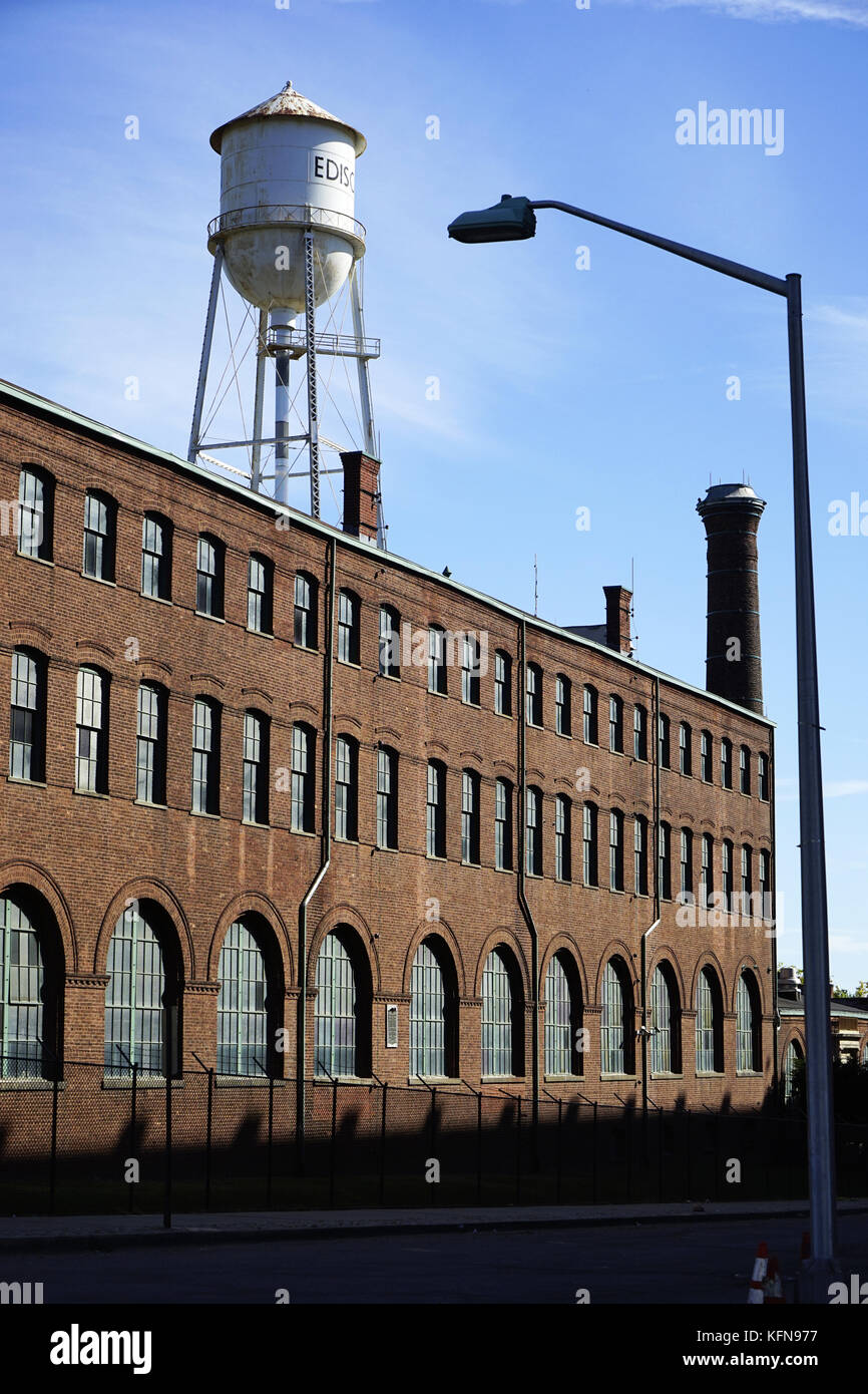 Los edificios del laboratorio de Thomas Edison compuesto con torre de agua en West Orange.New Jersey.EE.UU. Foto de stock