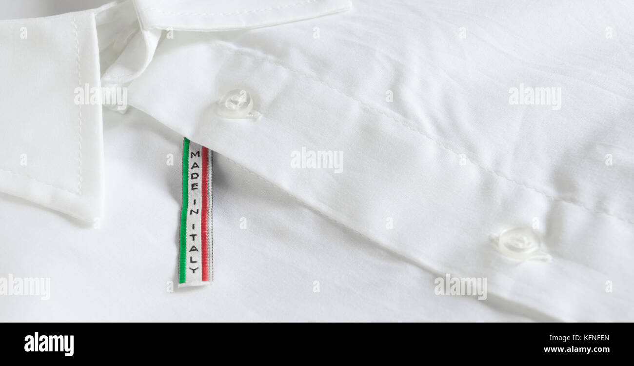 Made in italy label in clothing fotografías e imágenes de alta resolución -  Alamy