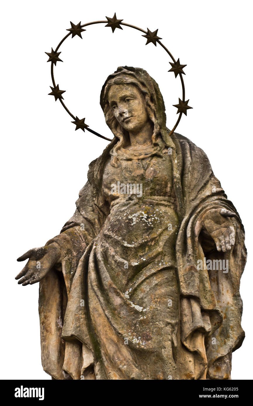 antigua calle de piedra. Estatua de María aislada Foto de stock