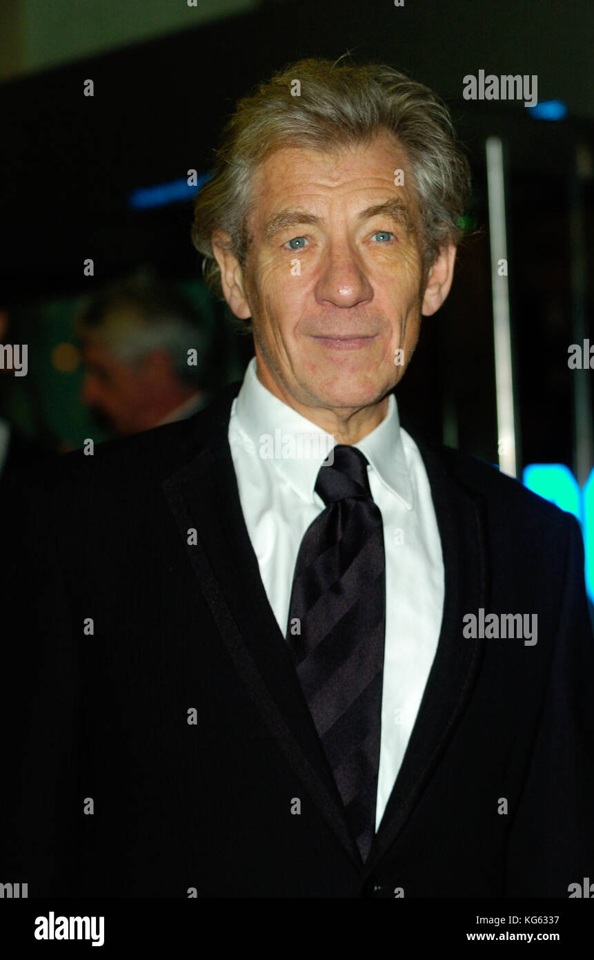 Sir Ian McKellen, CH, CBE, actor británico, Londres Inglaterra 2004 Foto de stock