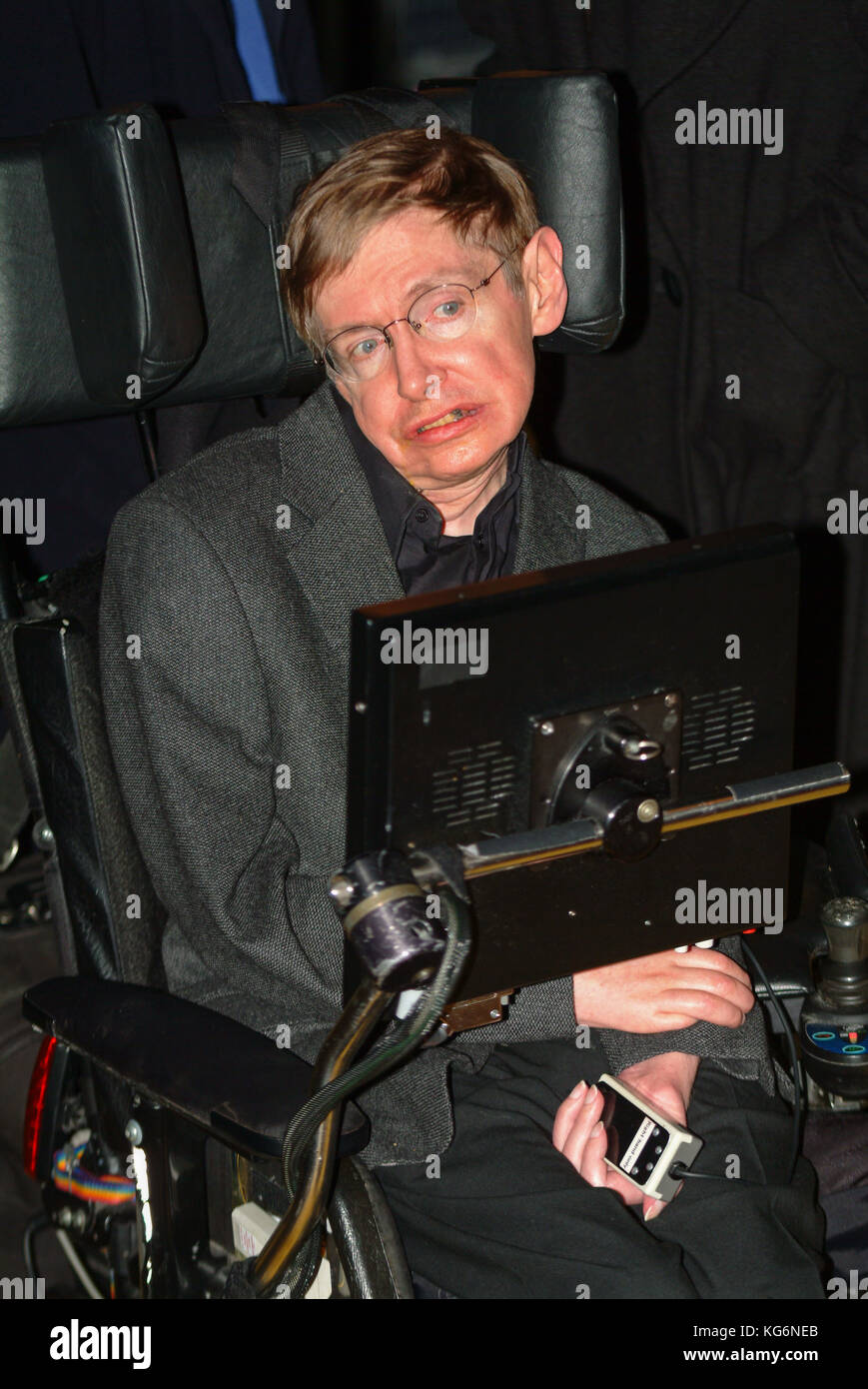 El profesor Stephen Hawking científico ,muere serenamente en su casa el 13 de marzo de 2018 en Cambridge, Inglaterra. . Imagen de archivo de 2004, Londres, Inglaterra, Reino Unido Foto de stock