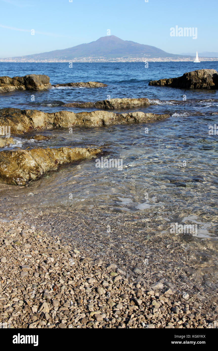 Monte Vesubio bahía de Nápoles, Italia Foto de stock