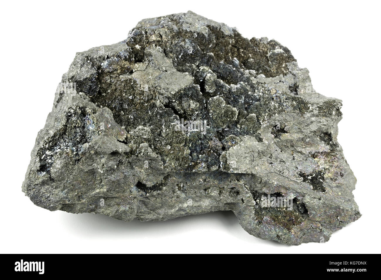 Comunista Collar cerrar Raro safflorite cobalto hierro mineral) de arseniuro de schneeberg  (montañas Ore/ Alemania) aislado sobre fondo blanco Fotografía de stock -  Alamy