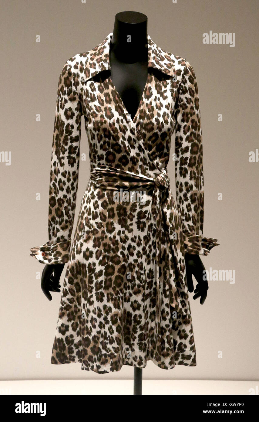 Diane von furstenberg wrap dress fotografías e imágenes de alta resolución  - Alamy