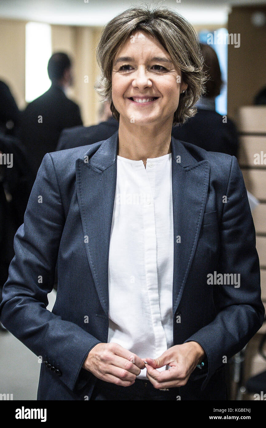 Bruselas, Bélgica. 06Th nov, 2017. Ministro de Agricultura y pesca española Isabel  García tejerina previo a la reunión de ministros de agricultura y pesca  sobre el uso sostenible de los plaguicidas en