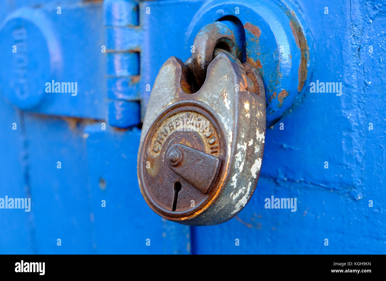 Chubb locks fotografías e imágenes de alta resolución - Alamy