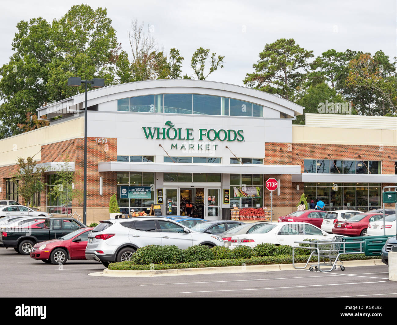 Tienda Whole Foods en chase esquina, Montgomery, Alabama, EE.UU. es una nueva tienda de comestibles para este pequeño mercado. Foto de stock