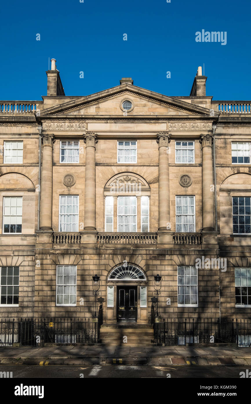Vista exterior del Bute House en Charlotte Square , la residencia oficial del Primer Ministro Nicola Esturión en Edimburgo, Escocia, Reino Unido. Foto de stock