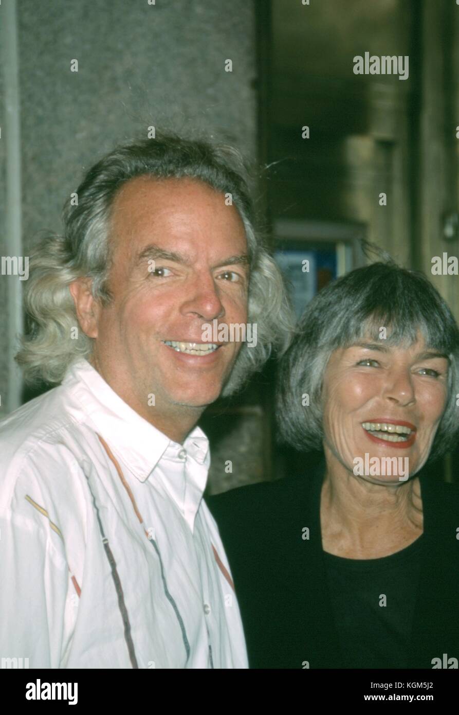Spalding Gray y su esposa asisten a la noche de apertura de 'Crónica De una muerte Anunciada' en el Teatro Lincoln. Ciudad De Nueva York. 15 De Mayo De 1995. Crédito: RTSpellman / MediaPunch Foto de stock