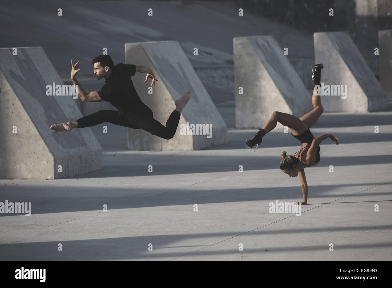 Fernando miro & gasya bailarina/acrobat Foto de stock