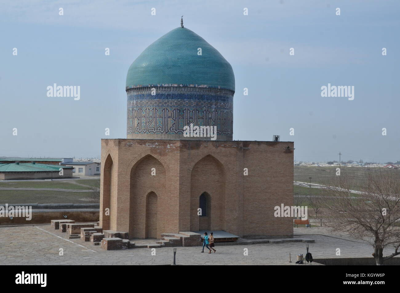 El Turquestán, Turkestán es una antigua ciudad de Kazajstán con registro archelogic datan del siglo 4. Muchos mausoleos; khwaja ahmad yasavi Foto de stock