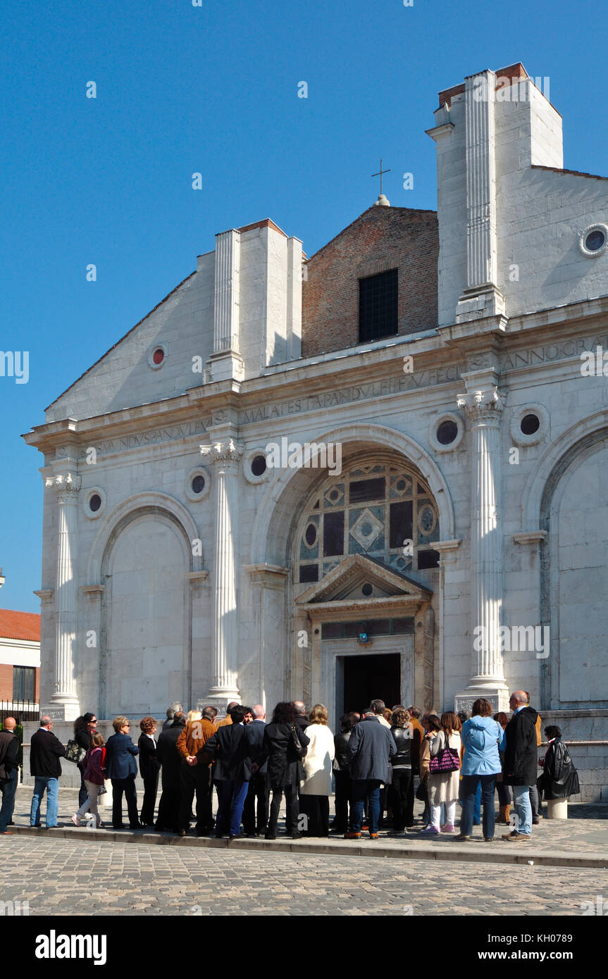 Italia, Emilia Romagna, Rimini, Tempio Malatestiano, Malatesta templo por Leon Battista Alberti Foto de stock