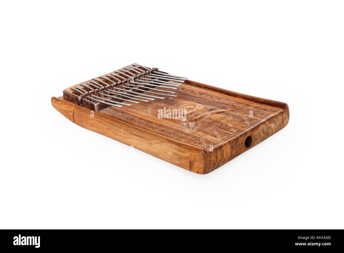Mbira africana tradicional, un instrumento musical consistente en una caja de resonancia de madera y metal, de Zimbabwe claves frentes Foto de stock