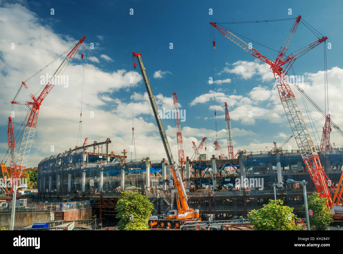 Nuevo Estadio Nacional de Tokio en construcción en el barrio Shinjuku para los juegos olímpicos de verano de 2020 Foto de stock