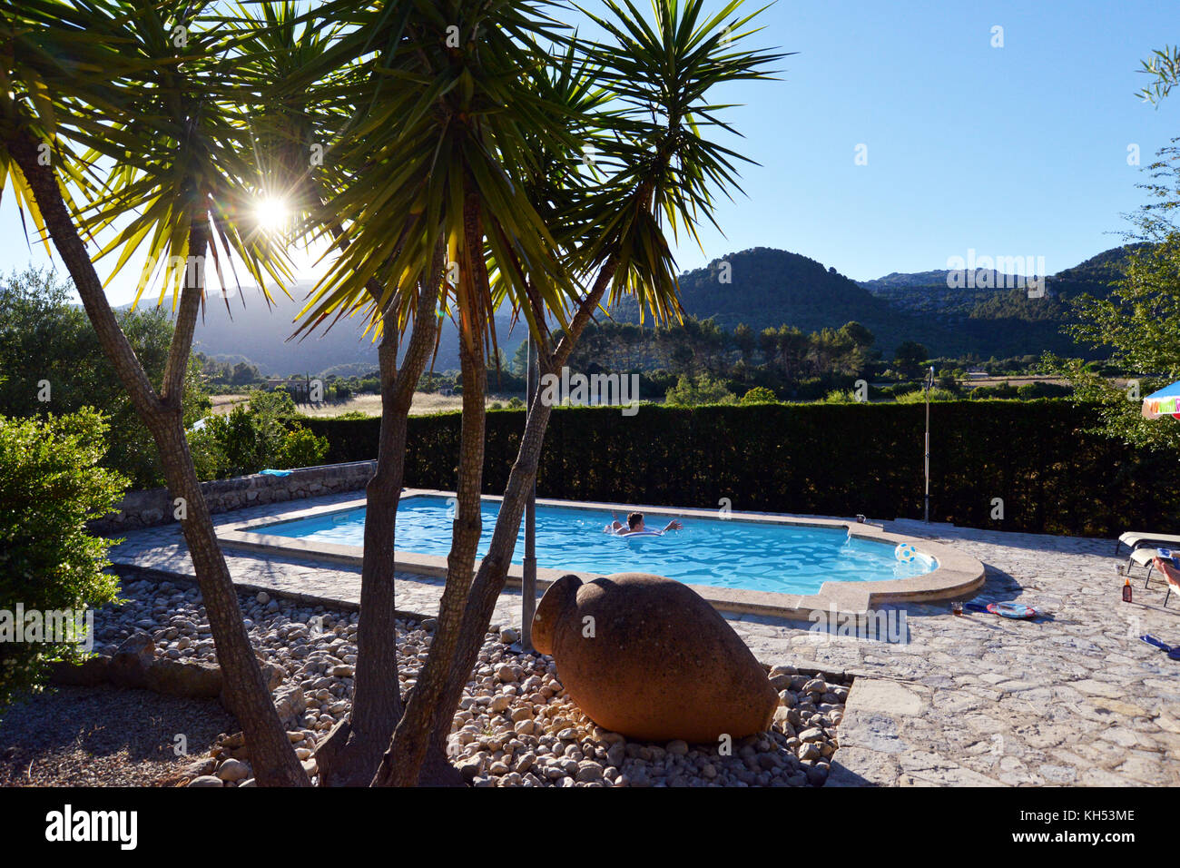 Vacaciones idílicas villa con piscina en la isla de Mallorca, España Foto de stock