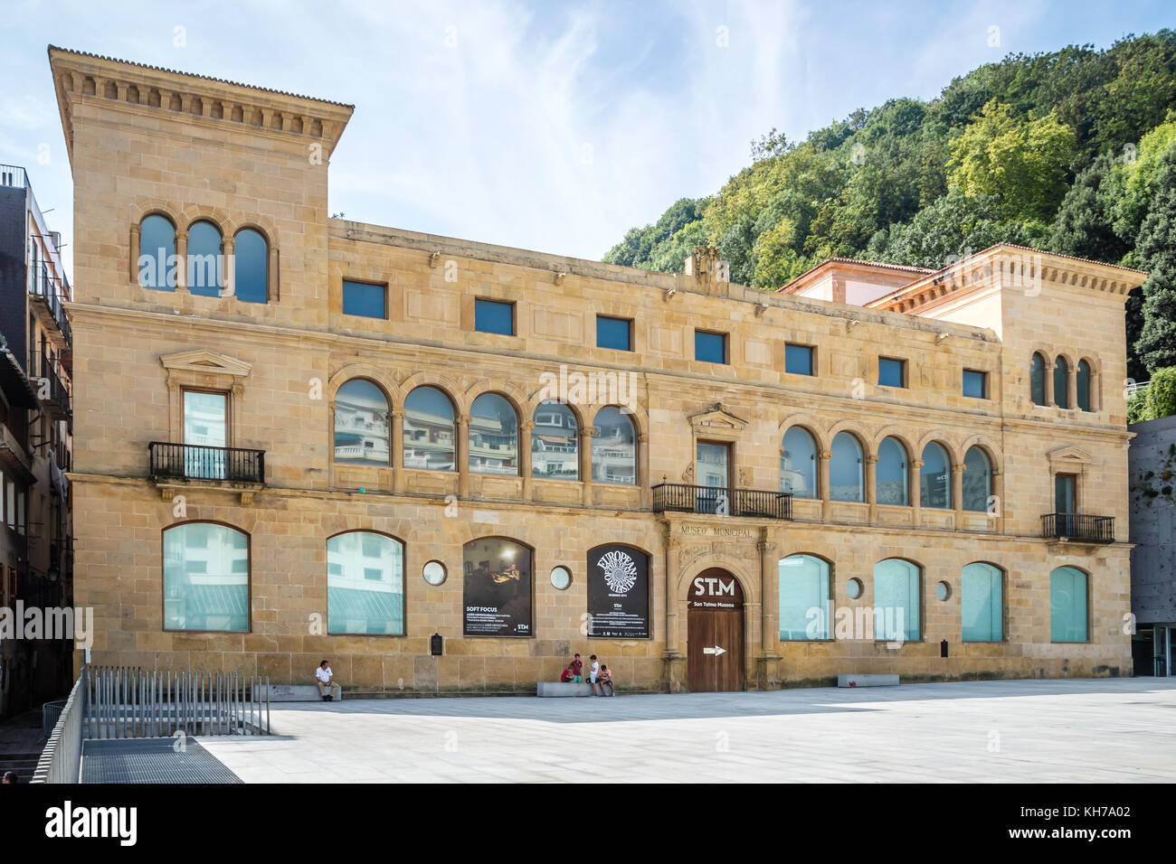 Vista exterior del Museo de San Telmo en San Sebastián. Foto de stock